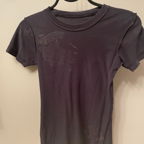 Woman’s small tee - Picture 5 of 5